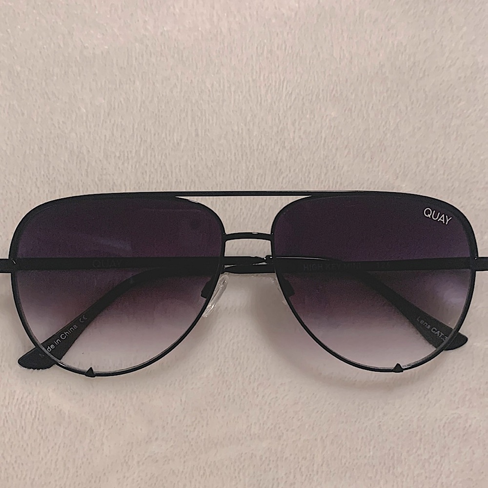 Quay glasses